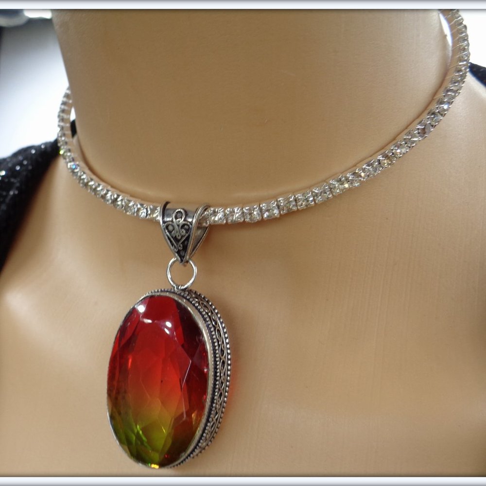 High Grade Handcrafted Oval Shape Multicolor Tour… - image 2